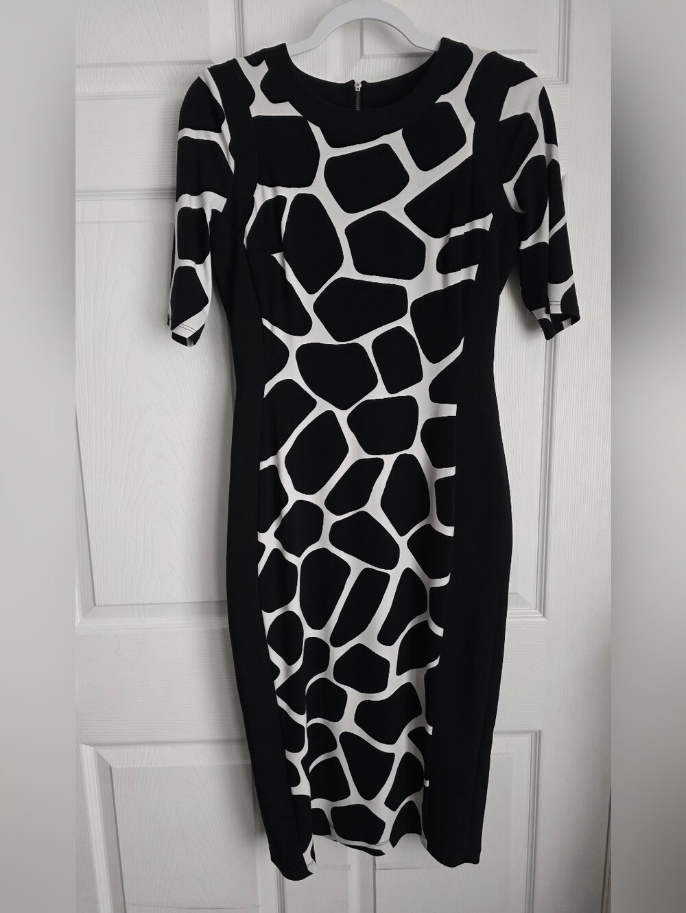 Maggy L Giraffe Panel Sheath Midi Dress Black White Size 6 Mob Wife